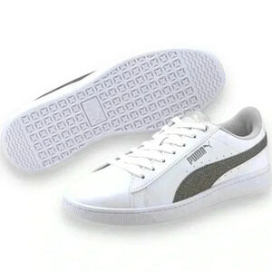 NWT Puma VIKKY V2 METALLIC SHOES With Box White and Silver Women’s size 7.5